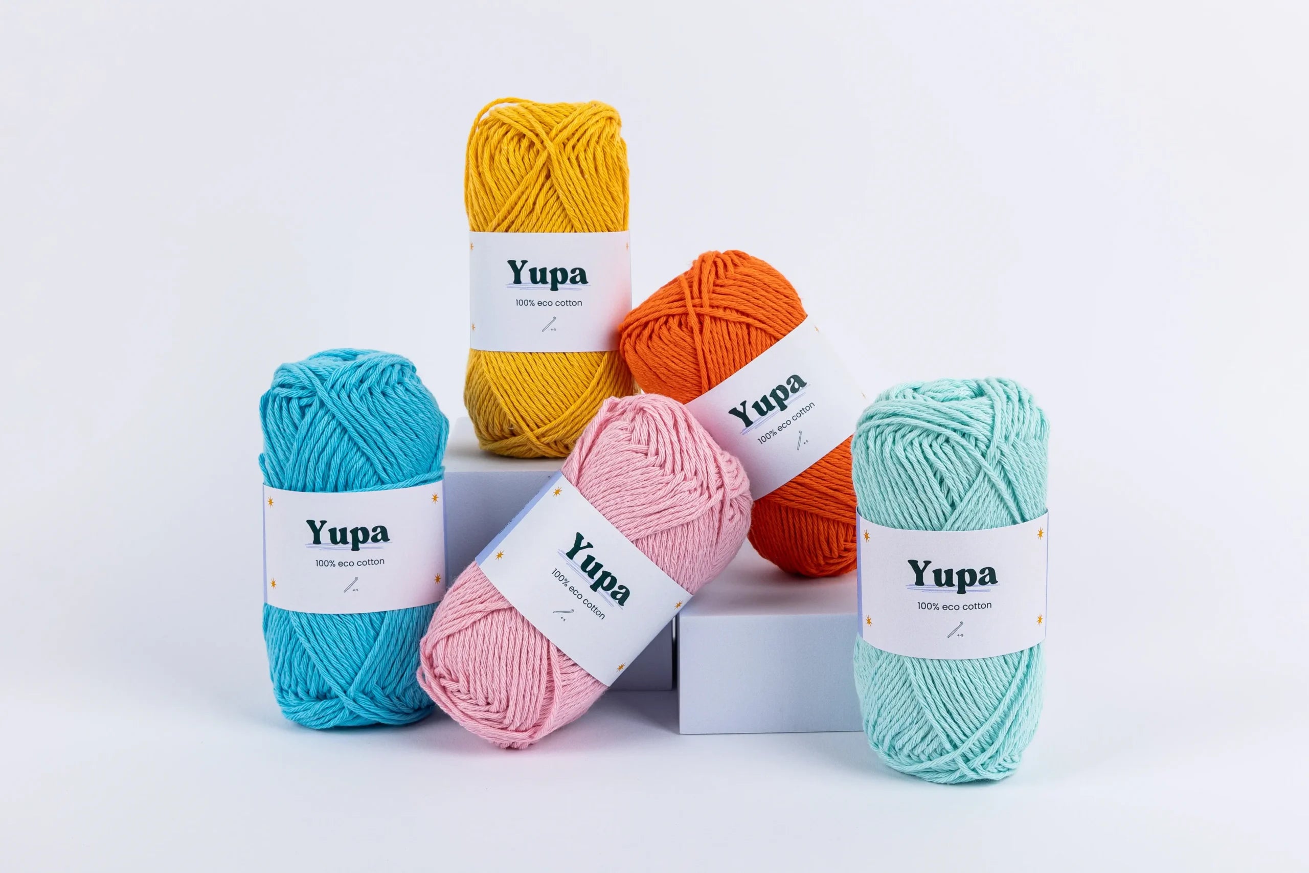 Yupa Eco Cotton Garen Haakspot een eel van de kleuren sfeerfotografie.
