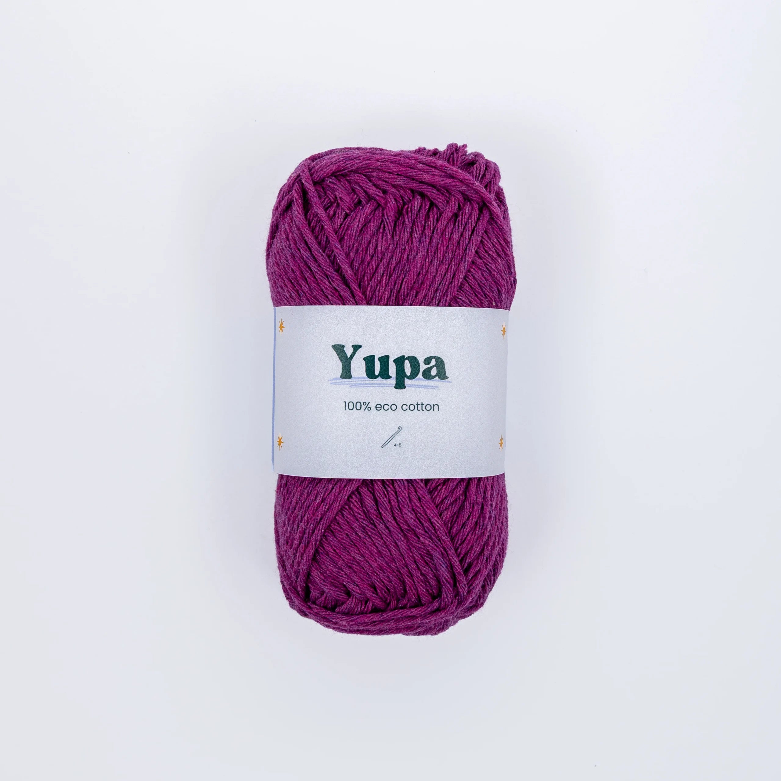 Yupa Eco Cotton garen van Haakspot in de kleur paars op een witte achtergrond.